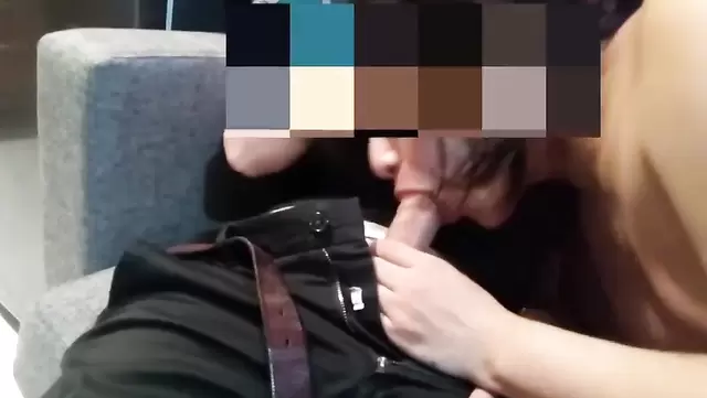 Мексиканская телочка сделала минет и проглотила сперму